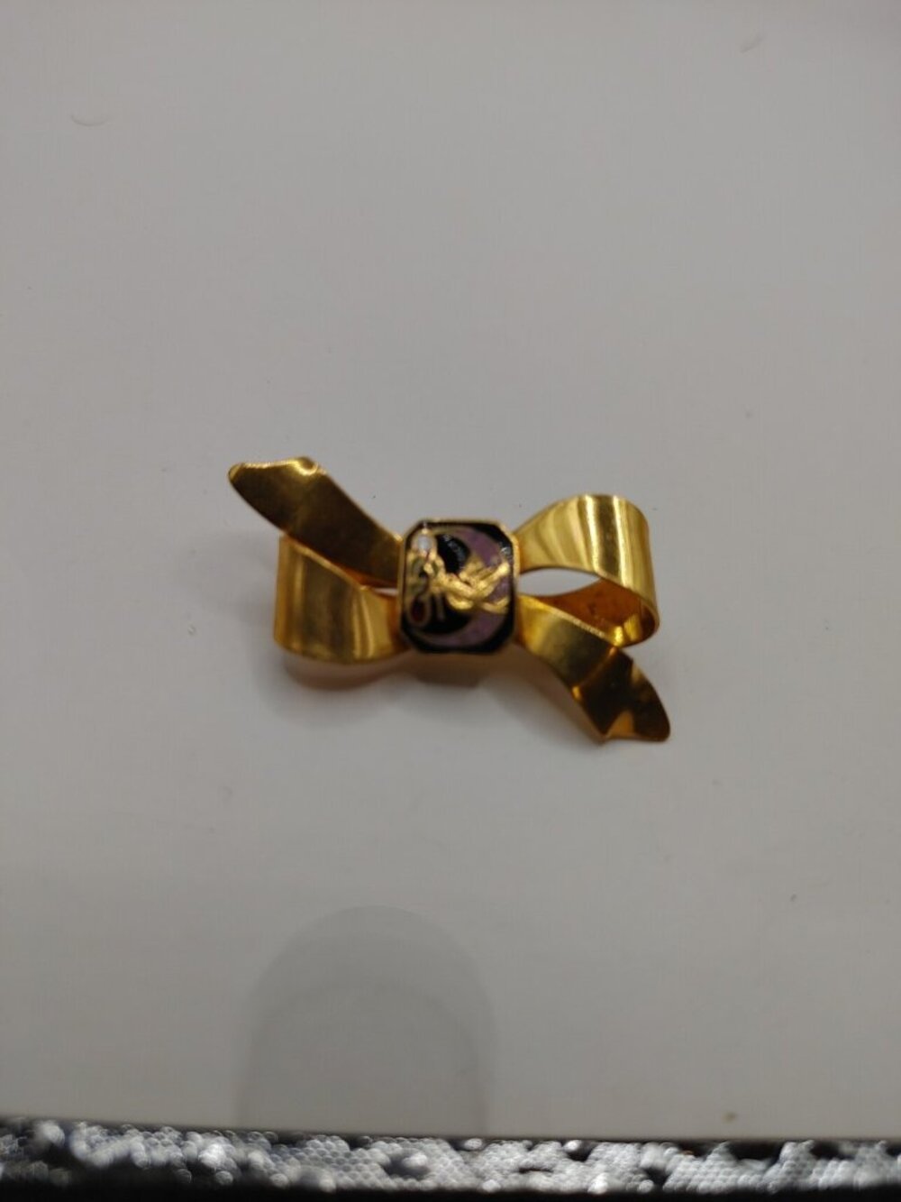 Brooch/pin Gold Tone Bow/ Enamel Center /Crescent Moon Enamel PurpleB-2#13